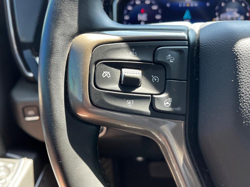 Used 2024 Chevrolet Silverado 2500 High Country w/ Technology Package image 19