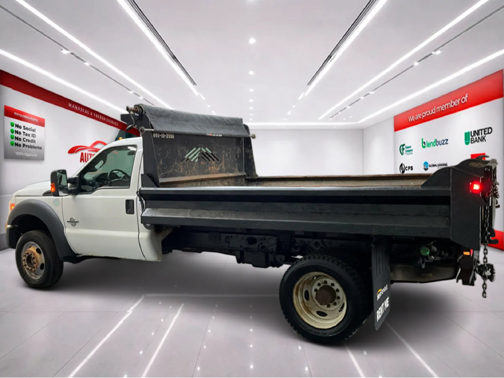 Used 2016 Ford F550 4x4 Regular Cab Super Duty image 4