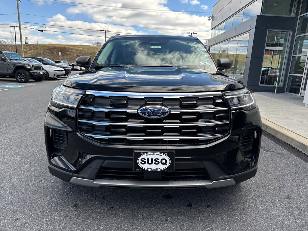 New 2026 Ford Explorer Active AWD/4WD image 2
