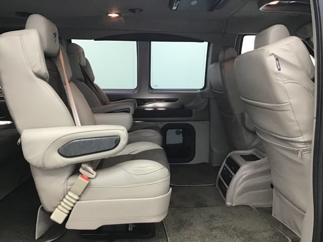 Used 2023 Chevrolet Express 2500 RWD image 43