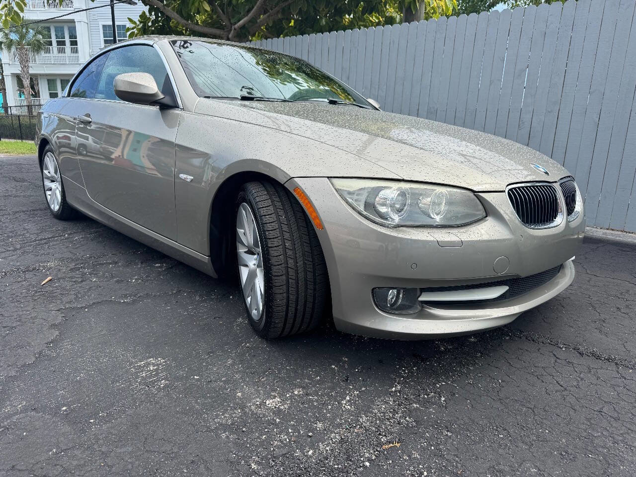 Used 2011 BMW 328i Convertible image 1