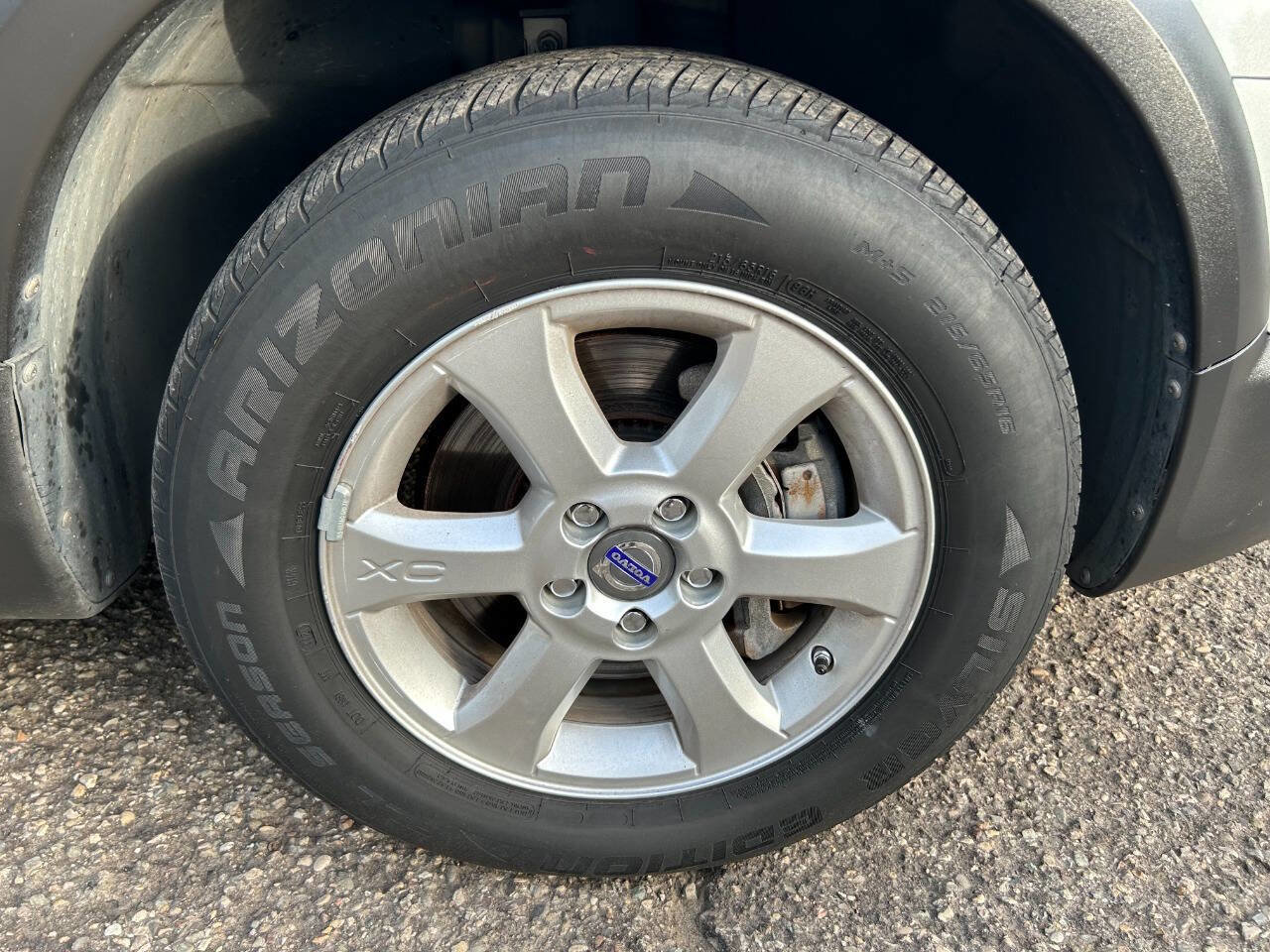 Used 2013 Volvo XC70 3.2 image 40