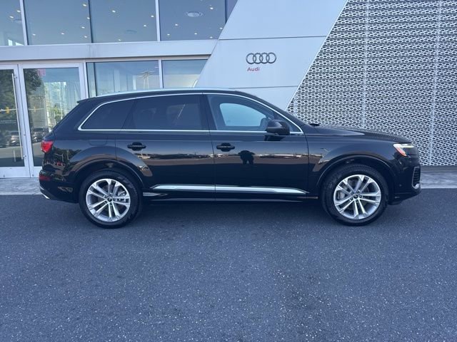 Certified 2025 Audi Q7 3.0T Premium Plus image 2
