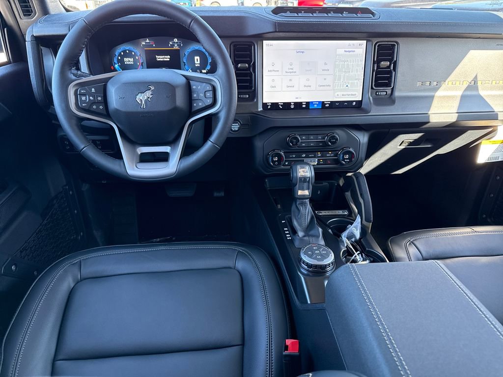 New 2025 Ford Bronco Badlands image 5