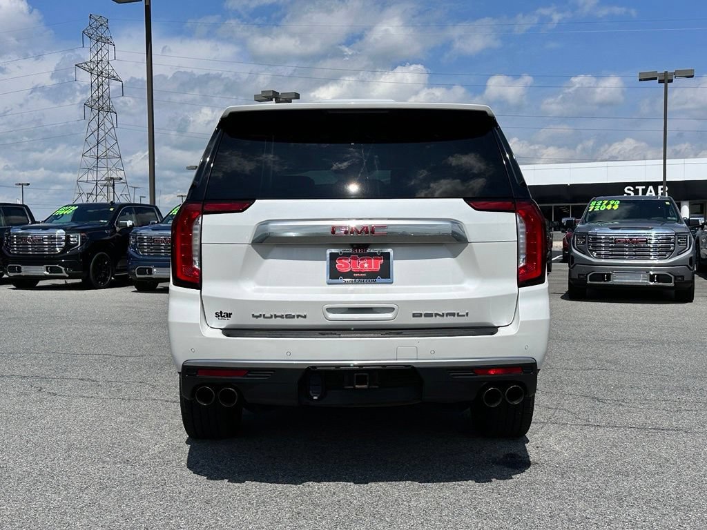 Certified 2021 GMC Yukon XL Denali w/ Denali Ultimate Package AWD/4WD image 12