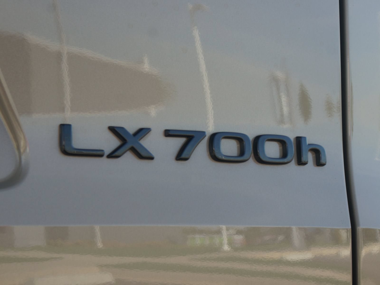 Used 2025 Lexus LX 700h Overtrail AWD/4WD image 20