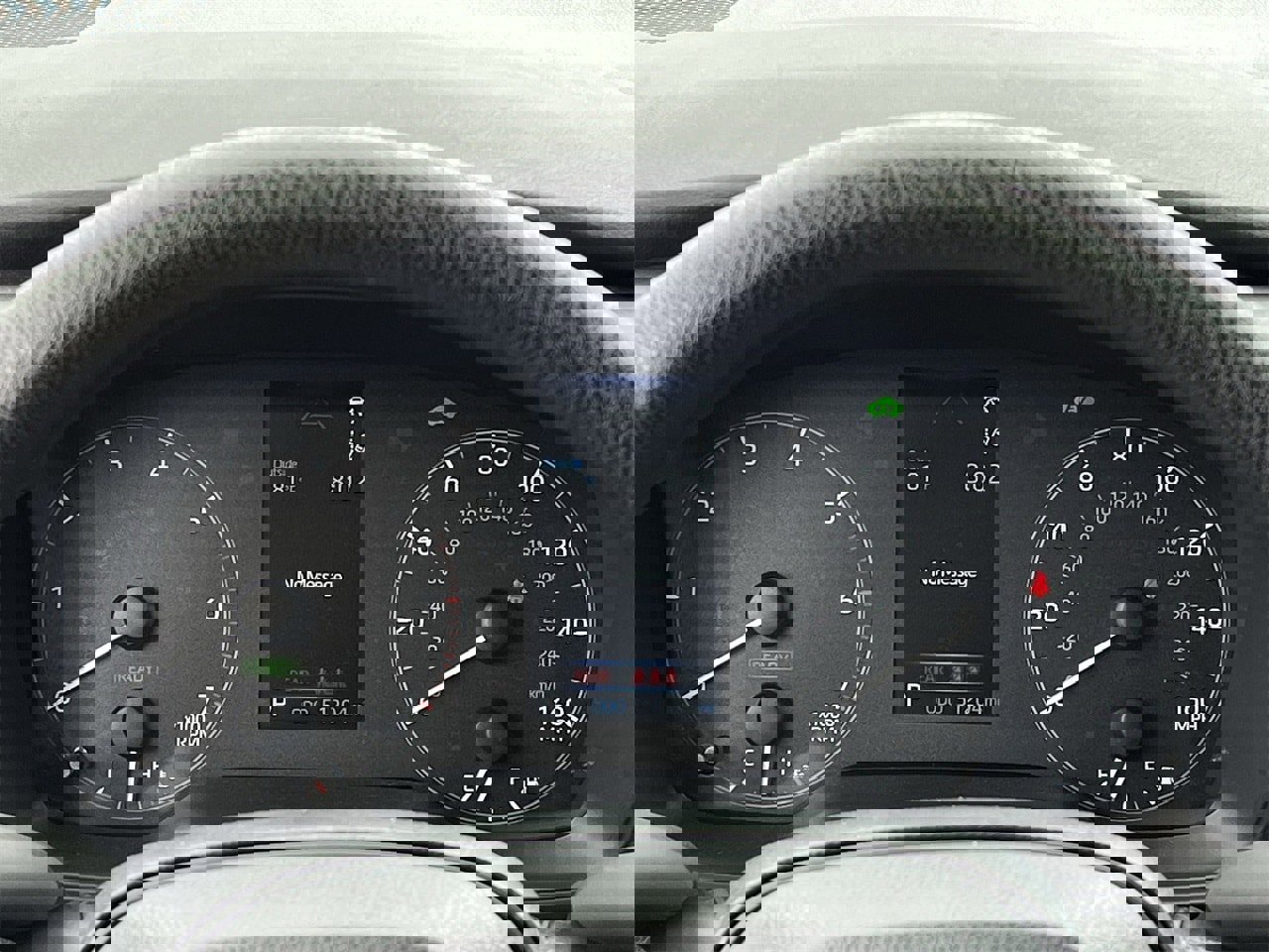 Used 2025 Toyota Corolla LE image 13