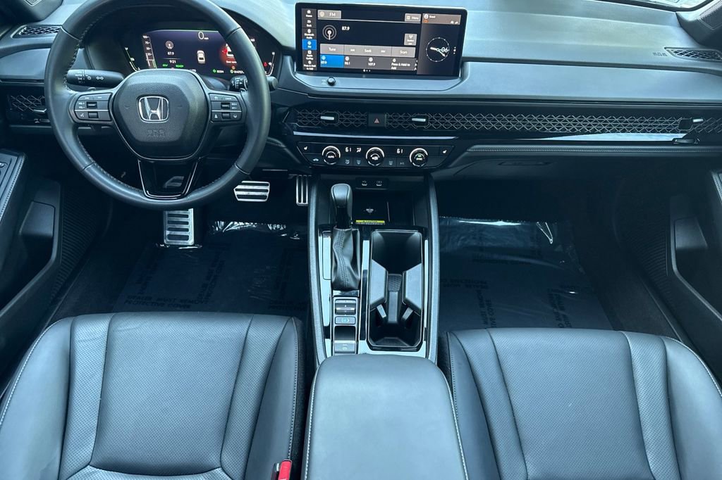 Certified 2025 Honda Accord Sport image 9