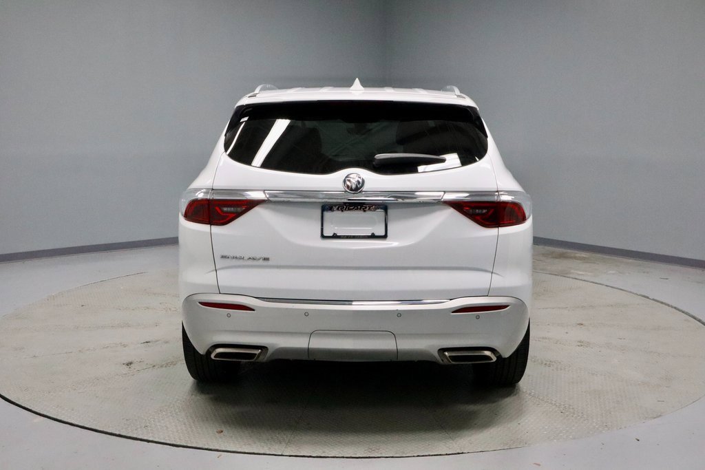 Used 2024 Buick Enclave Premium image 11