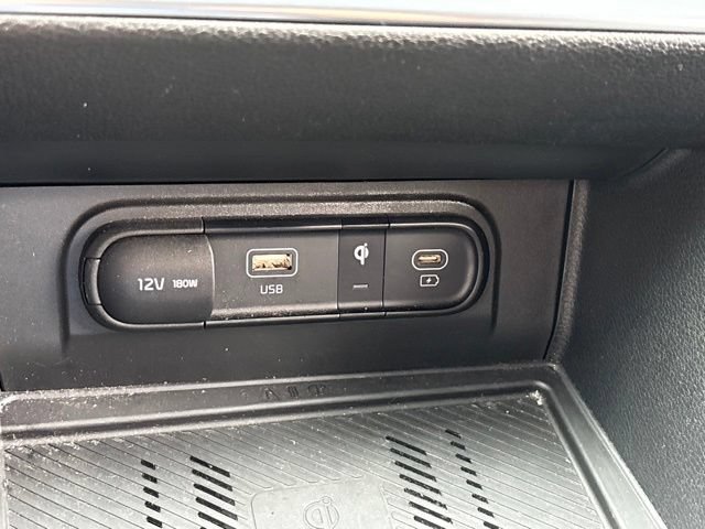 Used 2023 Kia Sportage X-Line AWD/4WD image 16