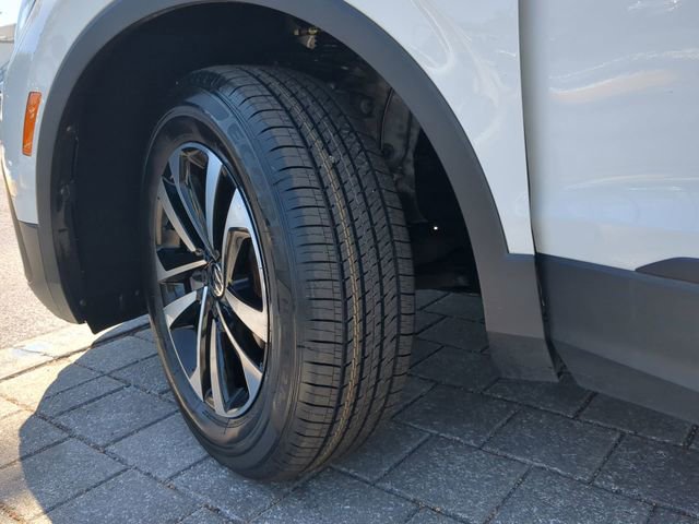 Certified 2023 Volkswagen Tiguan S FWD image 32
