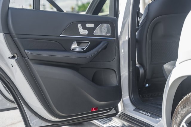 New 2026 Mercedes-Benz GLS 450 4MATIC image 41