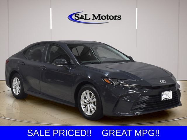 Used 2025 Toyota Camry LE