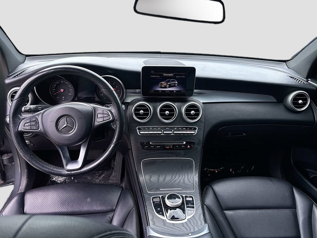 Used 2018 Mercedes-Benz GLC 300 4MATIC w/ Premium Package image 40