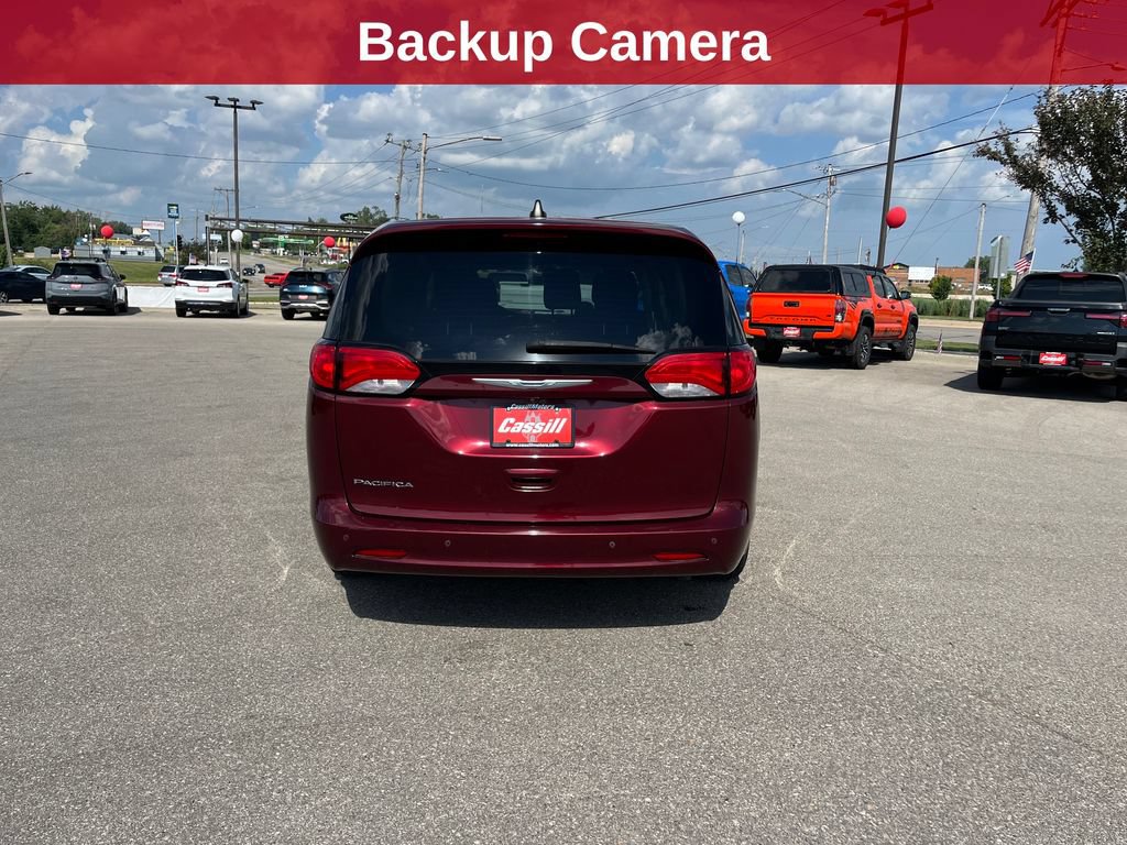 Used 2018 Chrysler Pacifica L FWD image 4