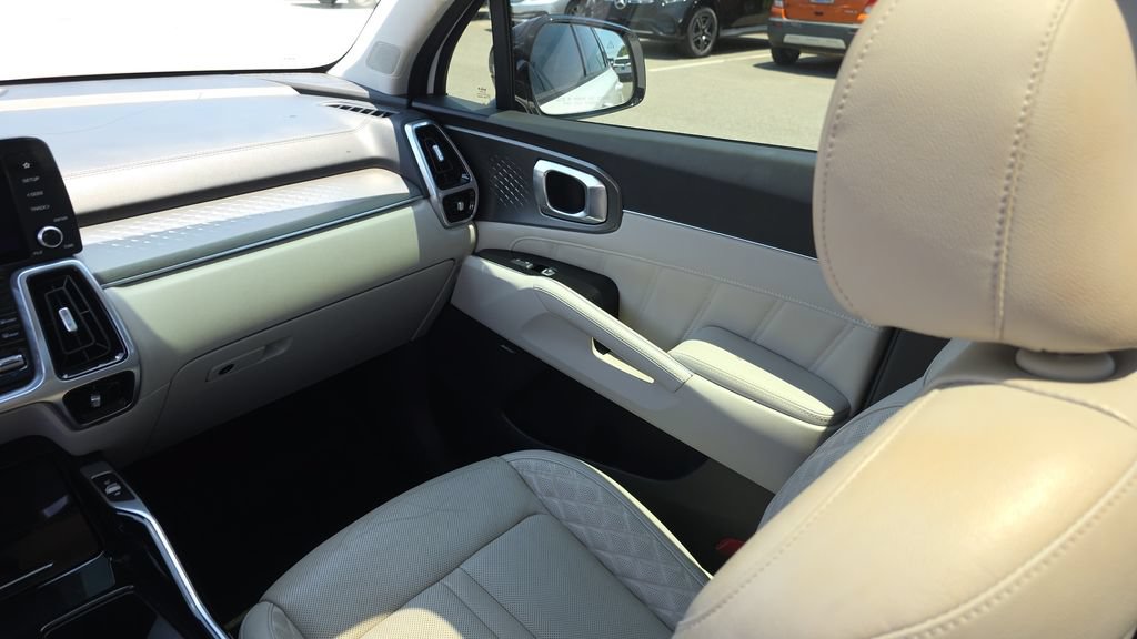 Used 2022 Kia Sorento SX FWD image 27