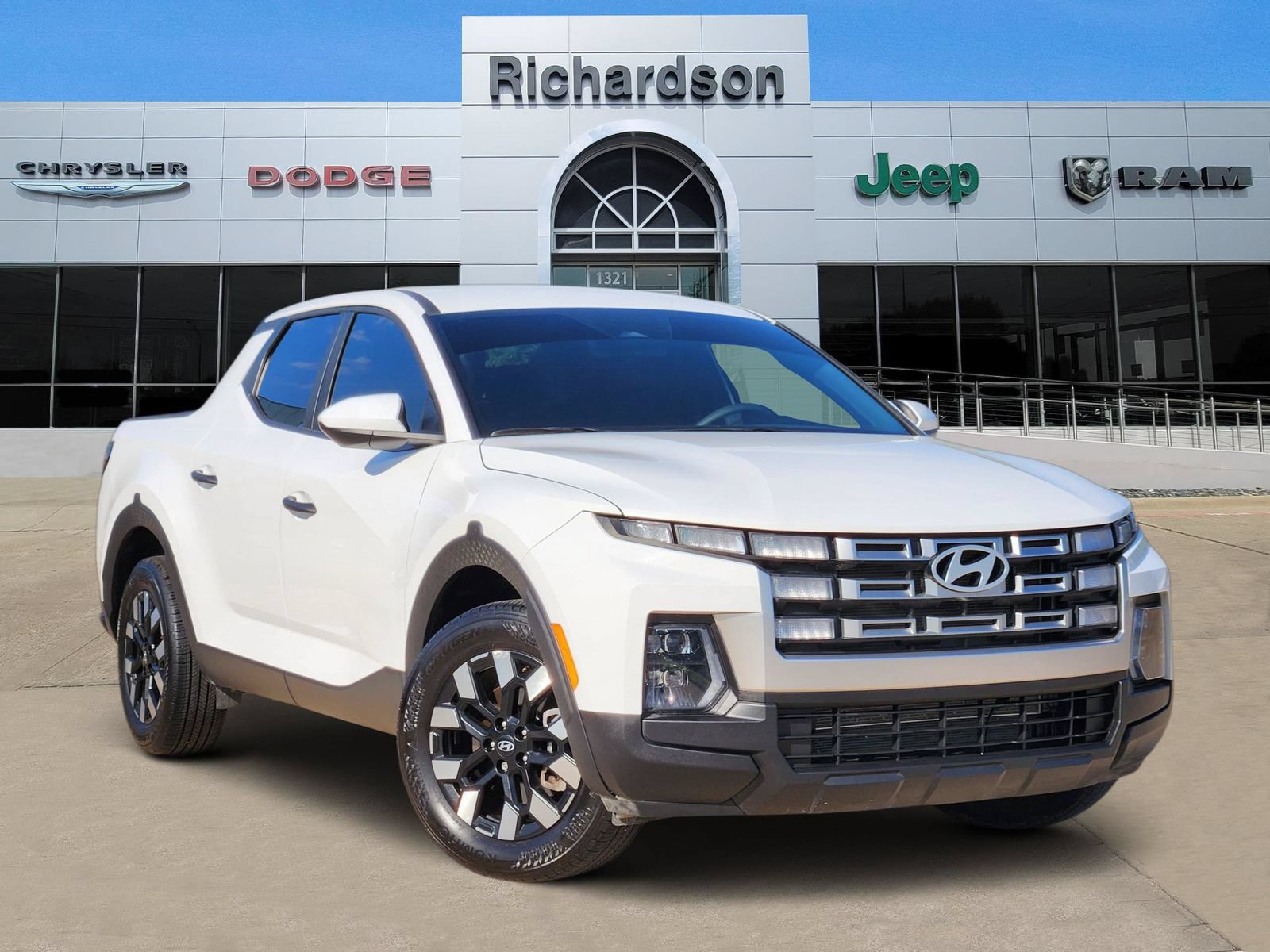 Used 2025 Hyundai Santa Cruz SE