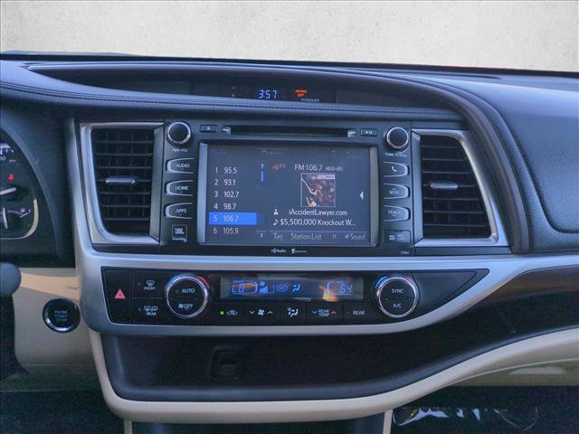 Used 2014 Toyota Highlander Limited Platinum image 15