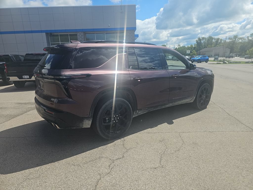 Used 2024 Chevrolet Traverse RS AWD/4WD image 5