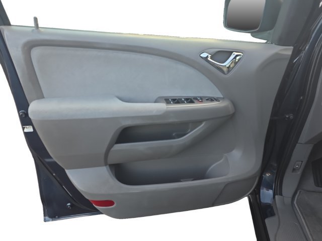Used 2010 Honda Odyssey LX image 16