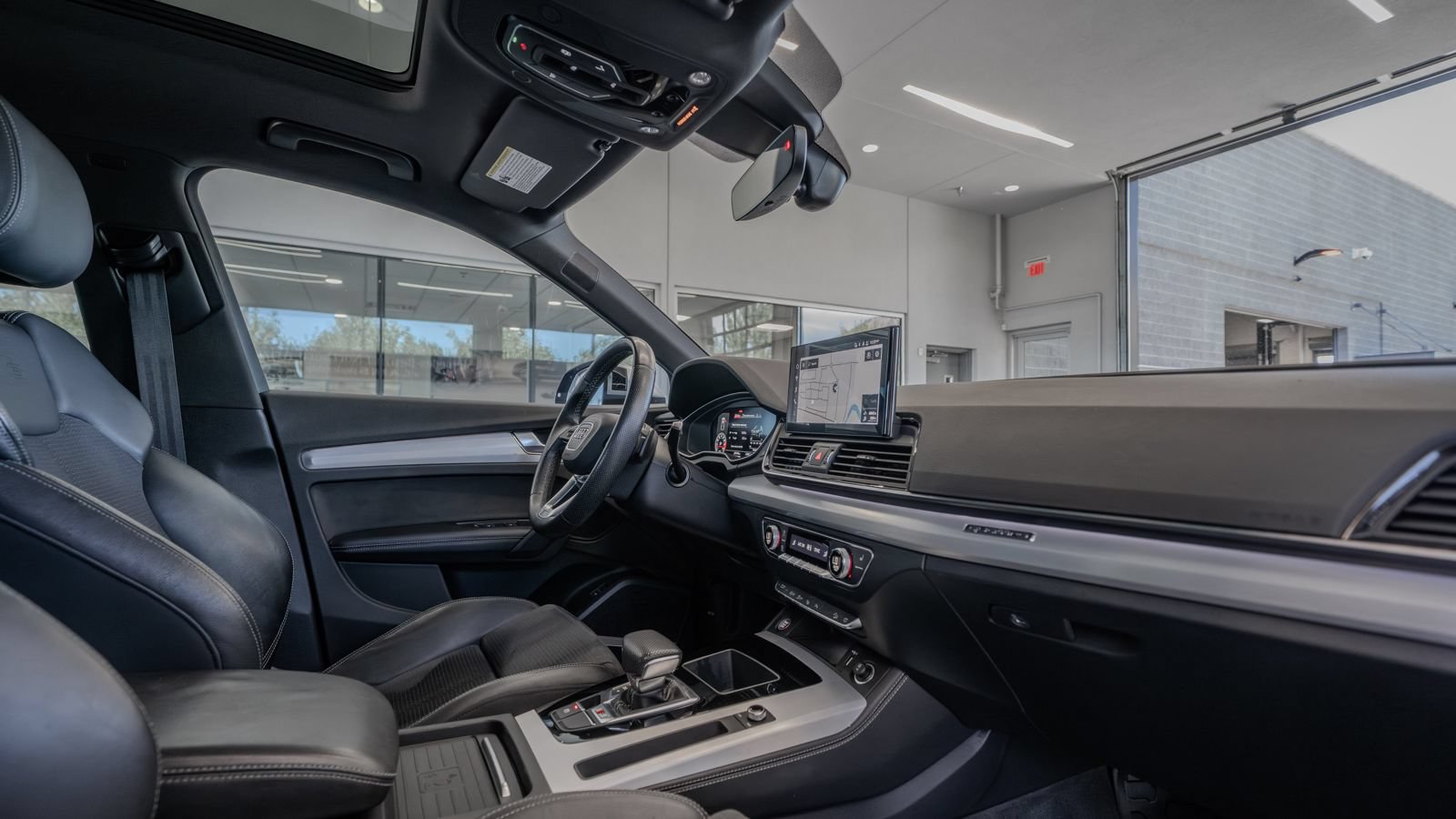 Used 2021 Audi SQ5 Prestige w/ Prestige Package AWD/4WD image 17