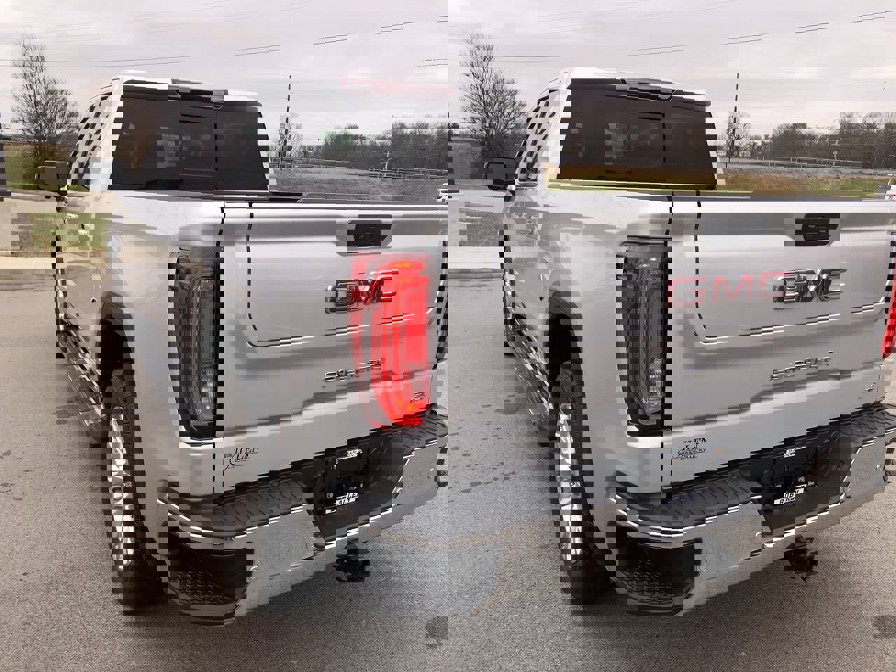 Used 2020 GMC Sierra 1500 SLT w/ SLT Premium Plus Package image 4