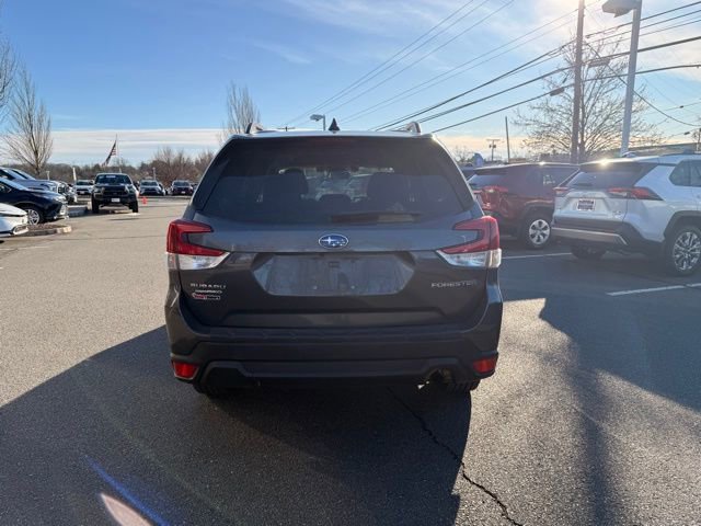 Used 2020 Subaru Forester Premium image 5