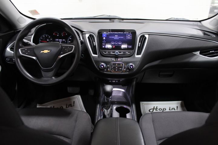 Used 2022 Chevrolet Malibu LT image 26