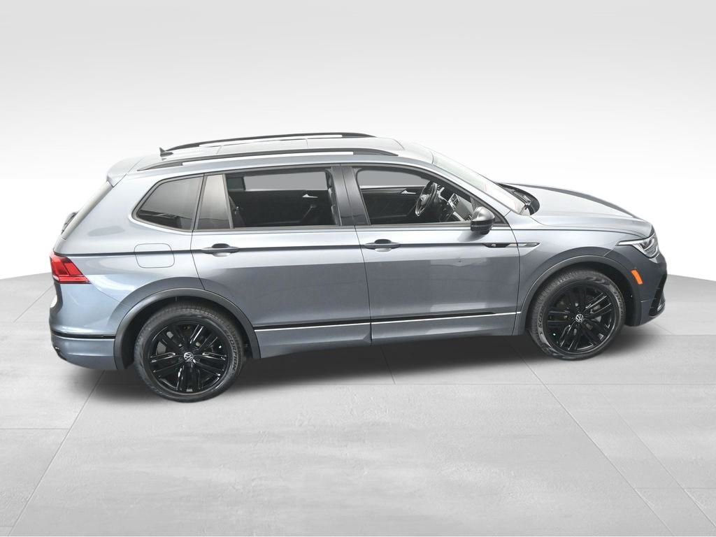 Used 2022 Volkswagen Tiguan SE R-Line AWD/4WD image 59