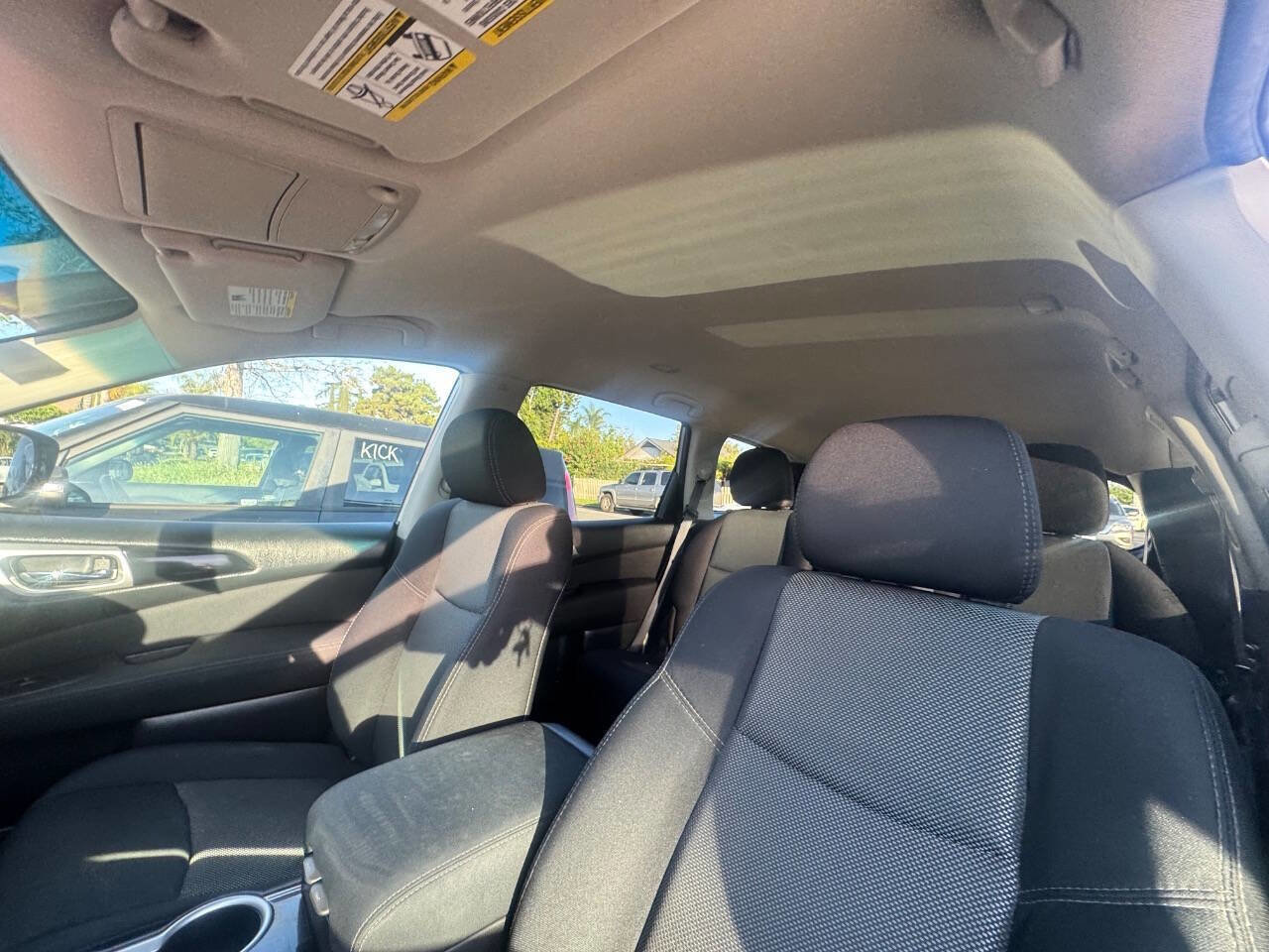 Used 2017 Nissan Pathfinder SV w/ Cargo Package image 21