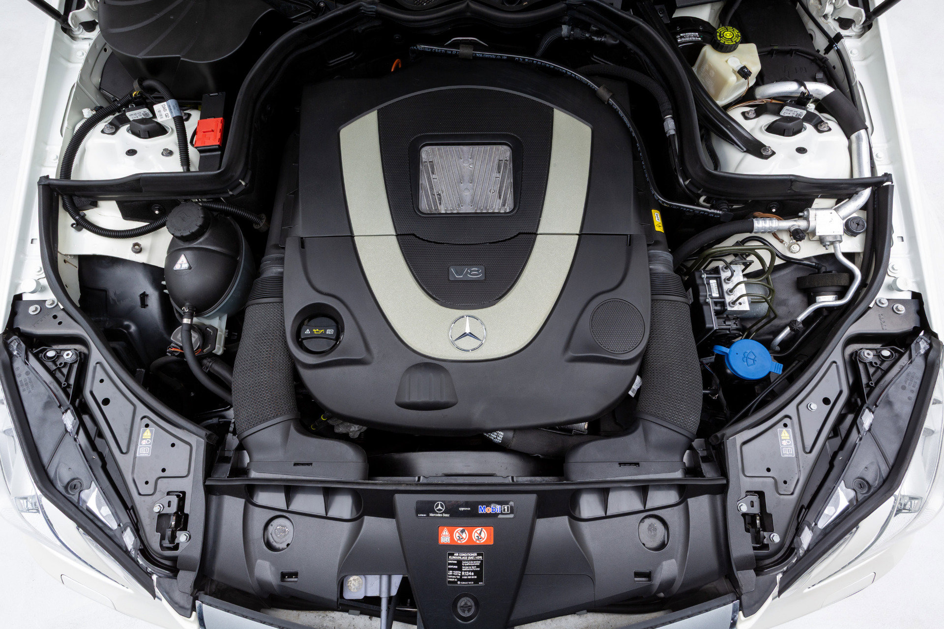 Used 2011 Mercedes-Benz E 550 Cabriolet image 17