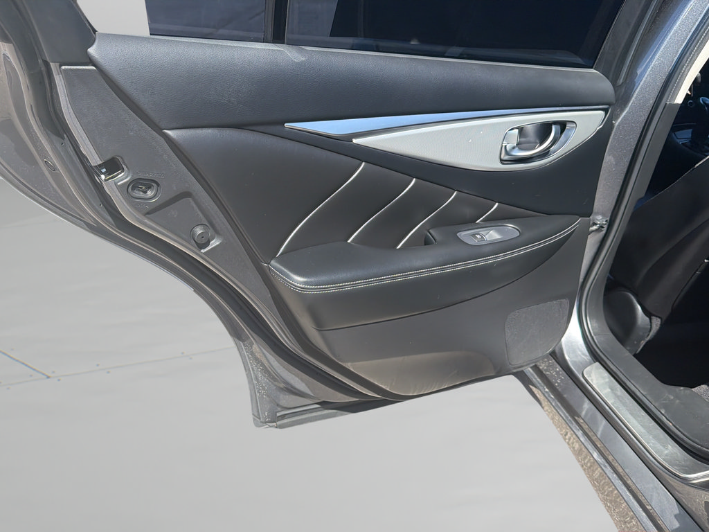 Used 2022 INFINITI Q50 Luxe w/ Cargo Package RWD image 15
