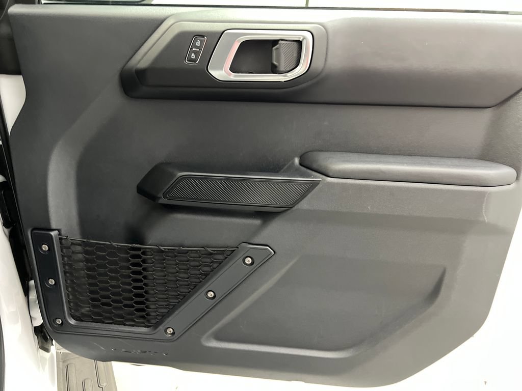 Used 2025 Ford Bronco Outer Banks AWD/4WD image 26
