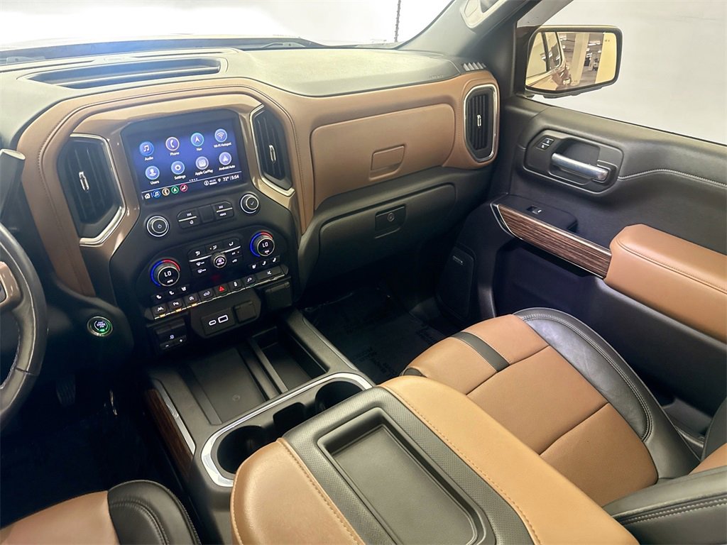 Used 2021 Chevrolet Silverado 1500 High Country w/ Technology Package image 23