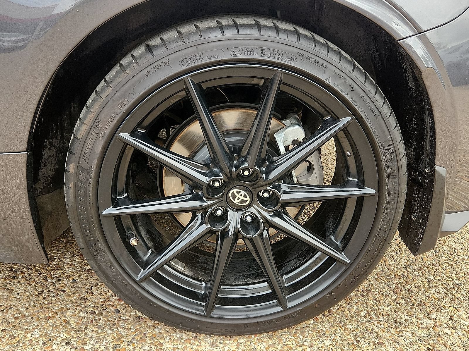 Used 2024 Toyota GR86 Premium RWD image 8