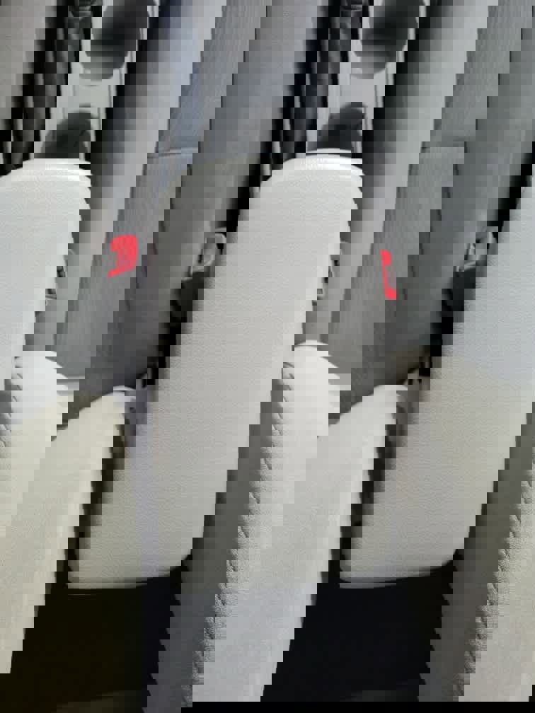 Used 2013 Toyota Corolla LE image 14