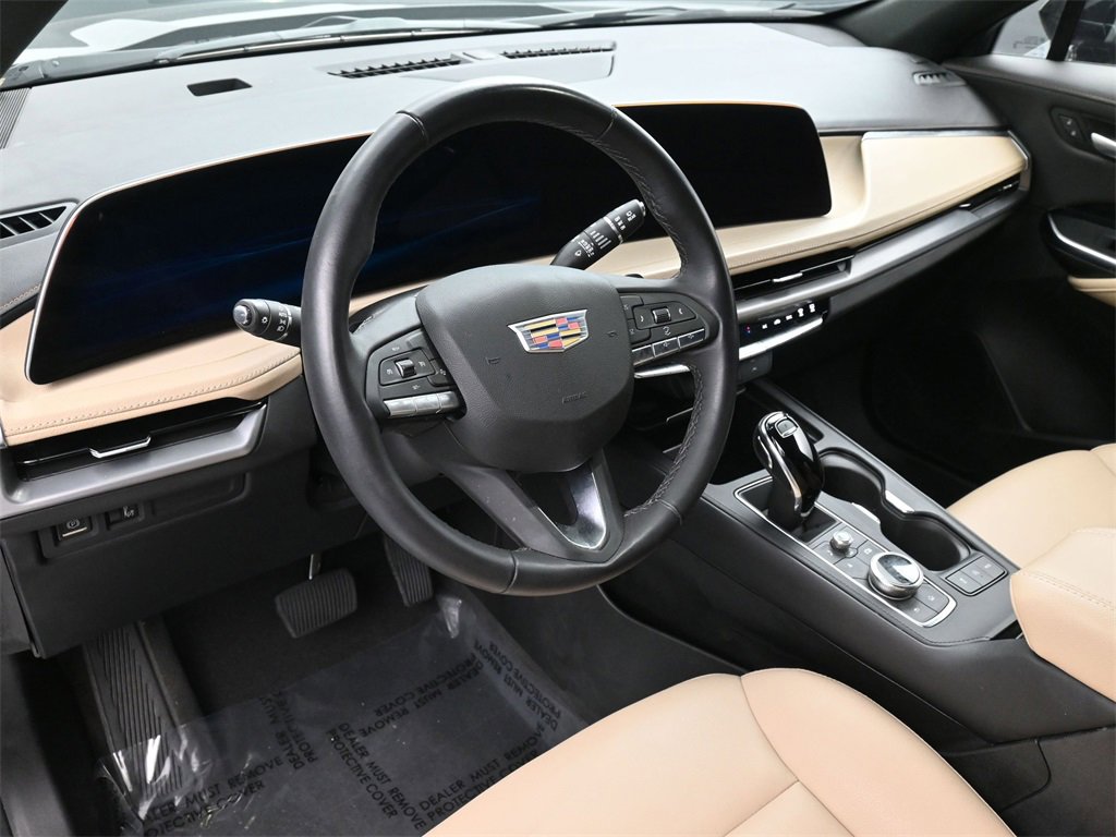 Certified 2024 Cadillac XT4 Luxury image 7