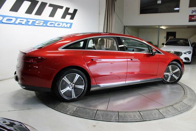 Used 2022 Mercedes-Benz EQS 450+ Sedan image 6