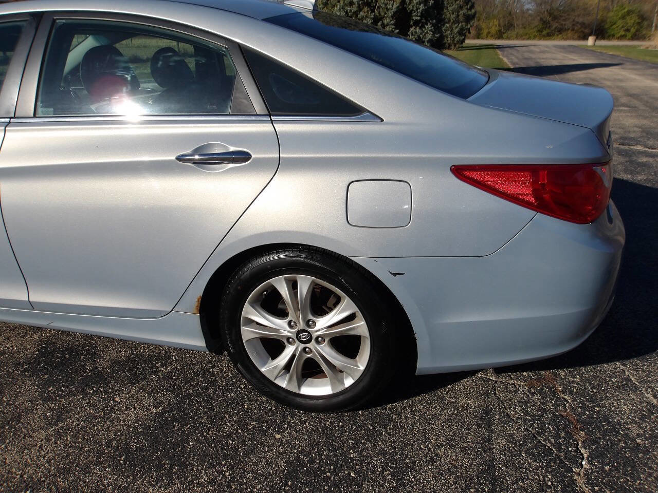 Used 2011 Hyundai Sonata Limited w/ Navigation Pkg 5 image 36