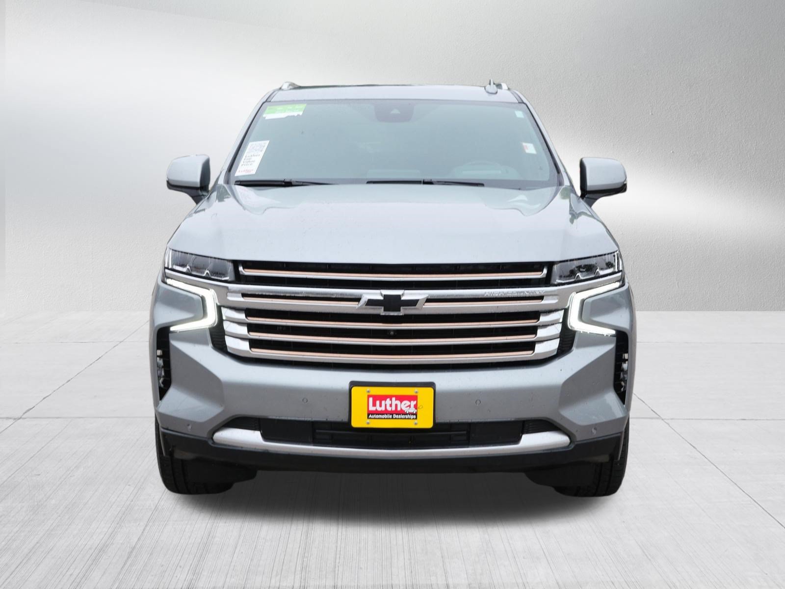 Used 2024 Chevrolet Suburban High Country w/ Max Trailering Package AWD/4WD image 2