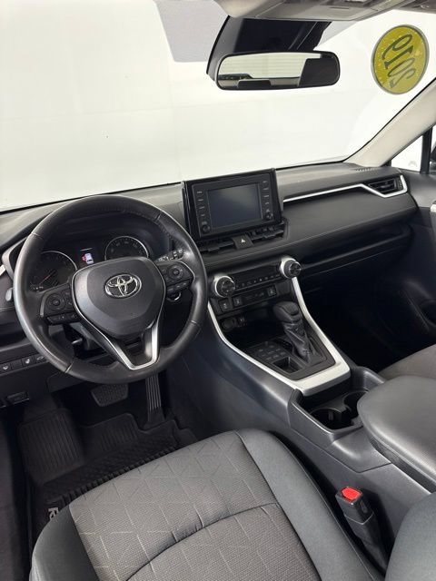 Used 2019 Toyota RAV4 XLE AWD/4WD image 12