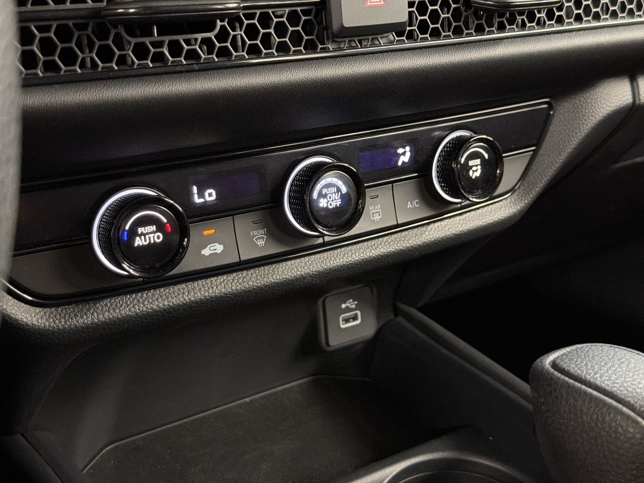 Certified 2024 Honda HR-V LX image 17