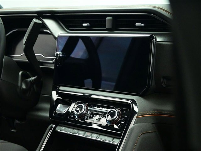 Used 2024 GMC Sierra 3500 AT4 w/ AT4 Premium Plus Package image 43