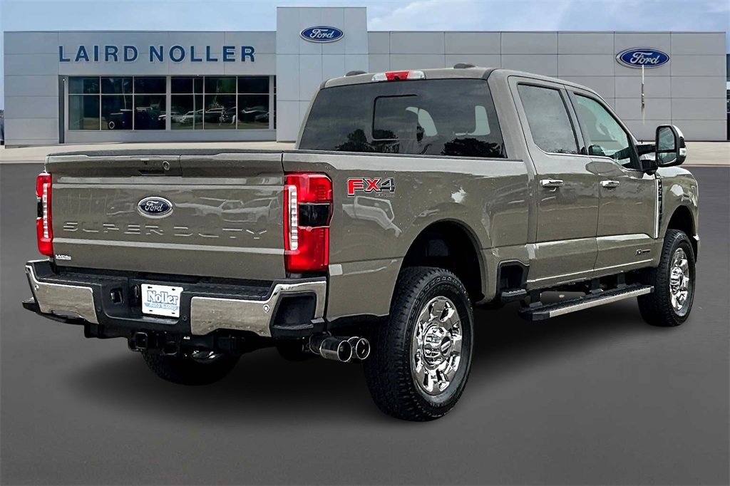 New 2026 Ford F250 Lariat w/ Chrome Package image 5