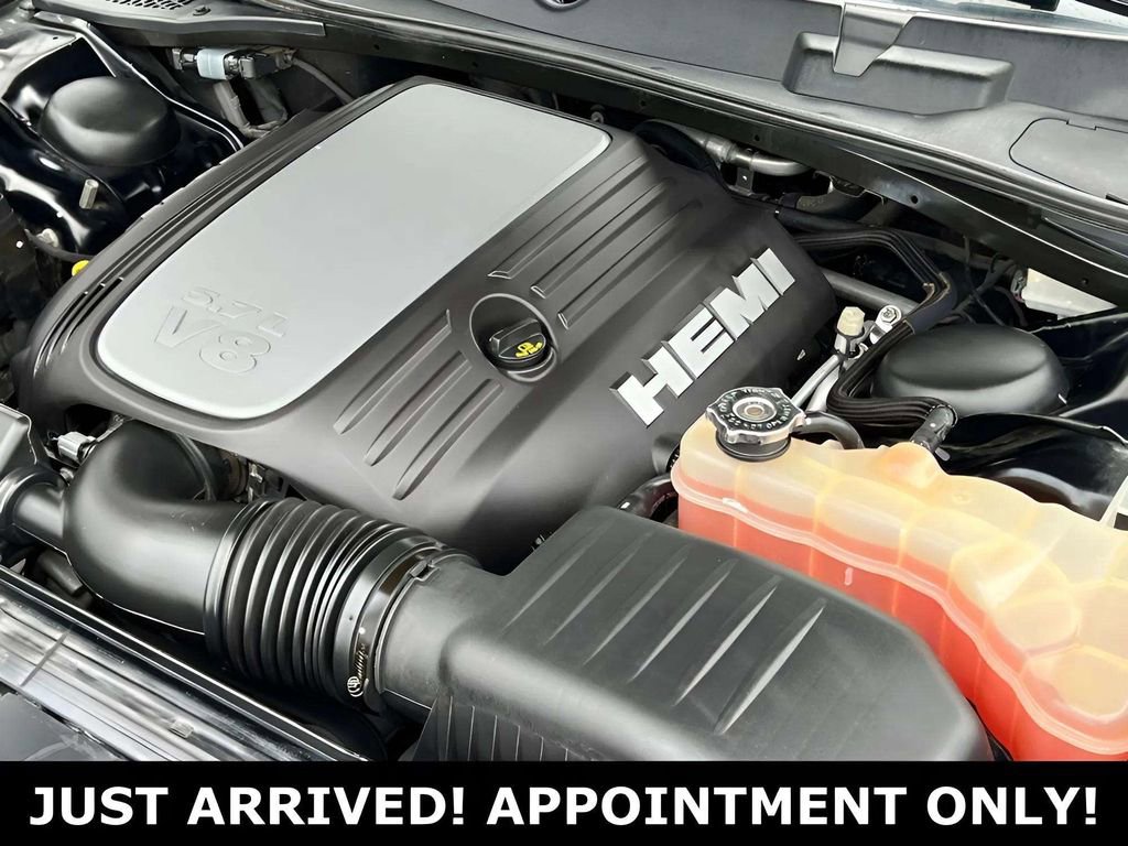 Used 2016 Dodge Challenger R/T w/ Blacktop Package RWD image 32