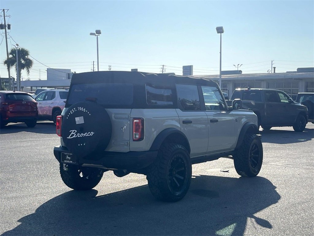 Used 2023 Ford Bronco Black Diamond image 6