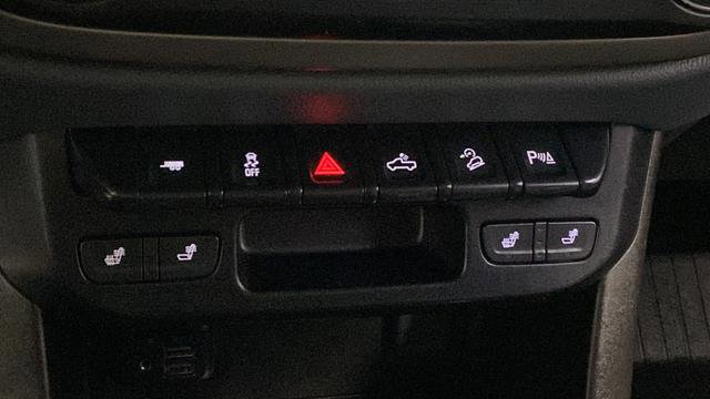Used 2019 Chevrolet Colorado Z71 w/ Z71 Midnight Edition AWD/4WD image 34