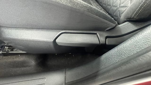 Certified 2025 Nissan Kicks SV w/ SV Premium Package image 11