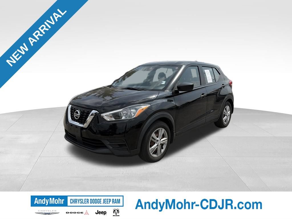 Used 2020 Nissan Kicks S FWD image 3