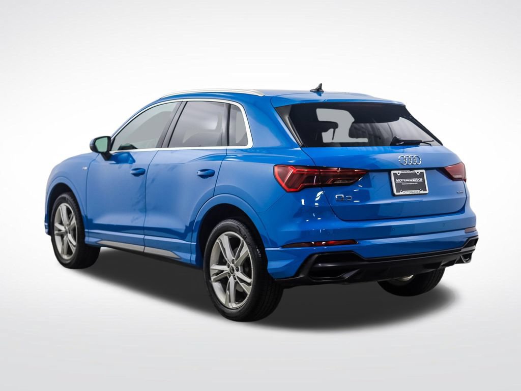 Used 2021 Audi Q3 2.0T Premium w/ Convenience Package AWD/4WD image 3